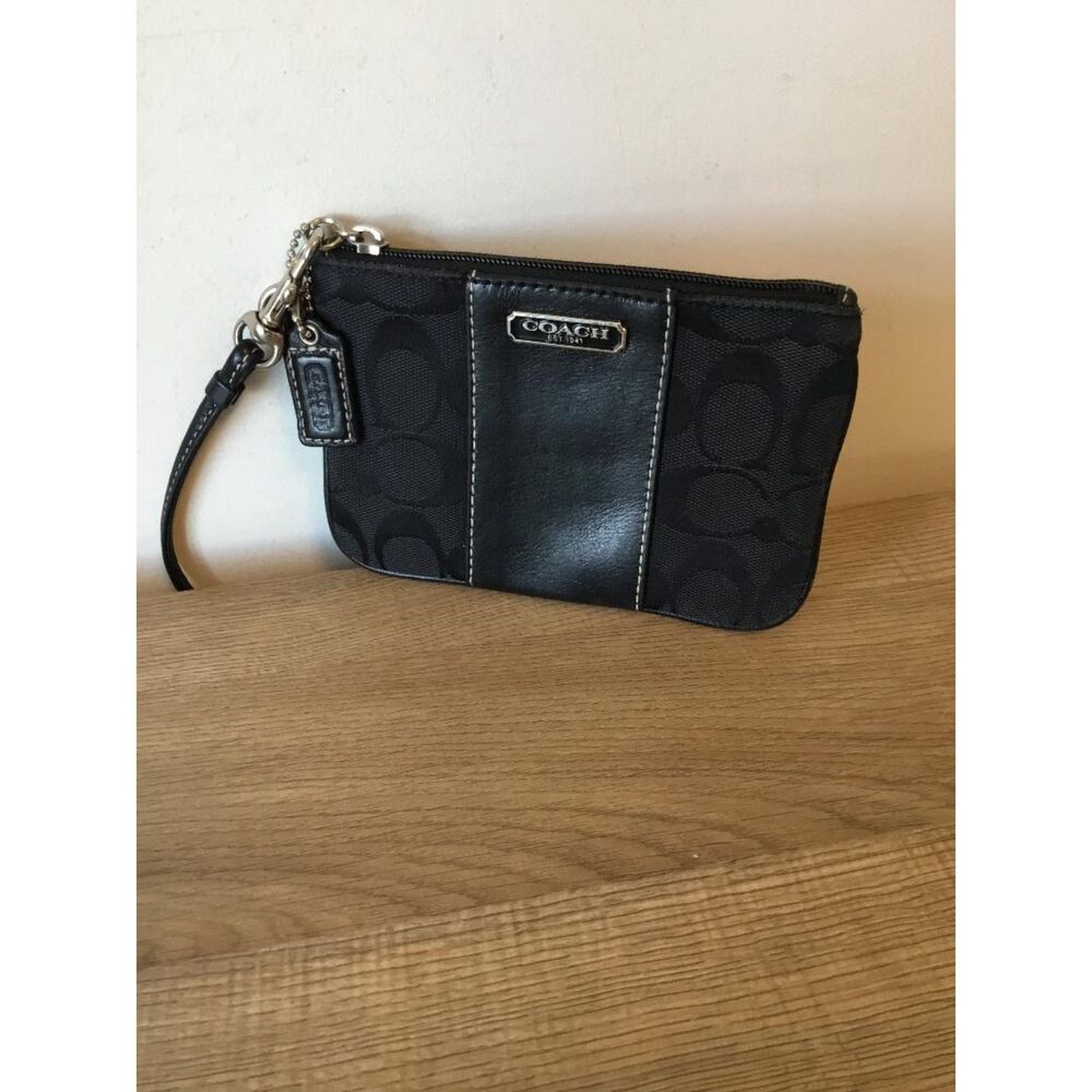 Black Coach Signature Jacquard Wristlet w/Leather Trim w/Hangtag